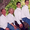 UD - Awkward Family Photos
