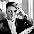 UD - Portrait of the Elvis as a Young Man