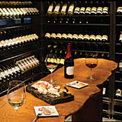 UD - The Wine Room, Zed451