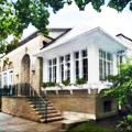UD - For Sale: A History Buff’s Dream...