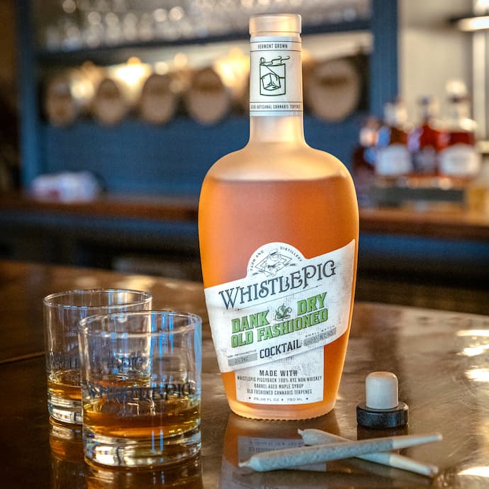 whistlepig dank & dry old fashioned bottle with two glasses