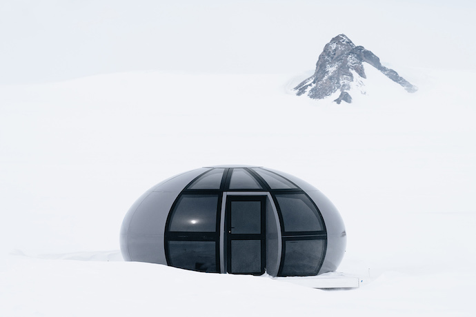 white desert echo sky pod