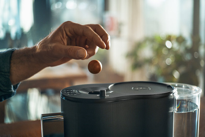 This coffee machine comes with biodegradable single-serve pods so you can  ditch your Nespresso & Keurig - Yanko Design