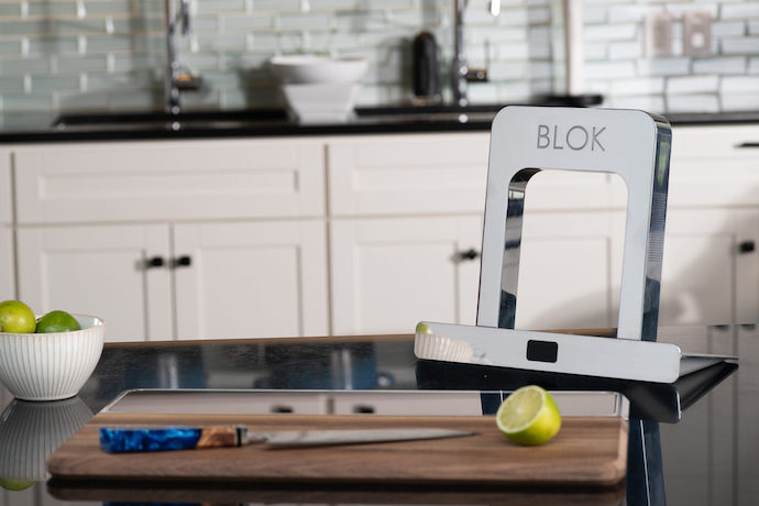 Blok Smart Cutting Board Makes Cooking Easier  It Has a Digital Display to  Stream Live and On-Demand Cooking Classes