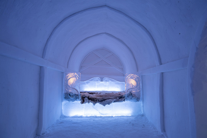 Sorrisniva Igloo Hotel bedroom