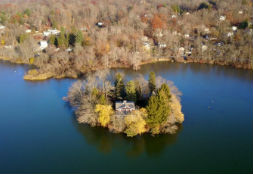 This Private Island in Upstate New York Can Be Yours
