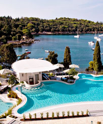 The World’s Finest Swim-Up Bars