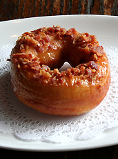 UD - Toffee-Bacon Donuts 