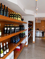 UD - A.M. Wine Shoppe