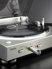 UrbanDaddy - Denon DP-200USB