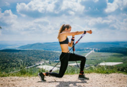 A Smart, Compact Workout System That Tracks Your Movements