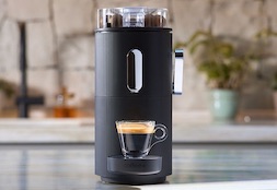 This Eco-Friendly Coffee Machine Uses Pressed Coffee Balls, Not Pods