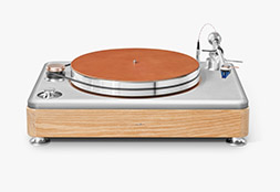 Five Design-y Turntables That'll Class Up the Place a Bit