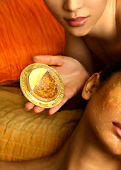 UD - Golden Radiance 24-Karat Facial