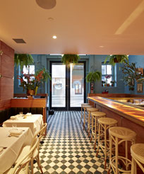 Leo’s Oyster Bar Is Here, and It’s Magnificent