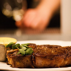 Chicago's Bavette's Opens at Monte Carlo
