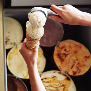 Salt & Straw Hosts a Midnight Flavor Premier. That Involves Free Ice Cream.